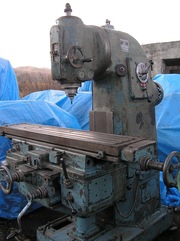 Фрезерный станок Ф2-250 продам,  Владивосток.