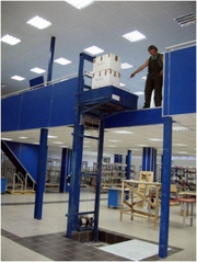 Мачтовый подъемник для магазина